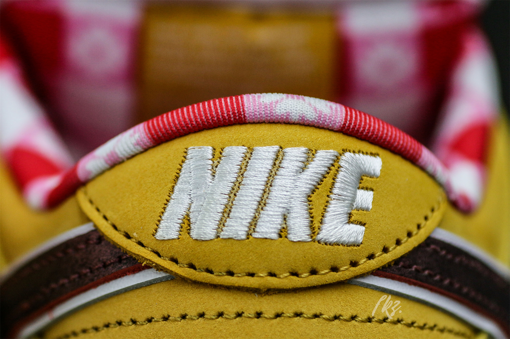 Nike SB Dunk Low Yellow Lobster