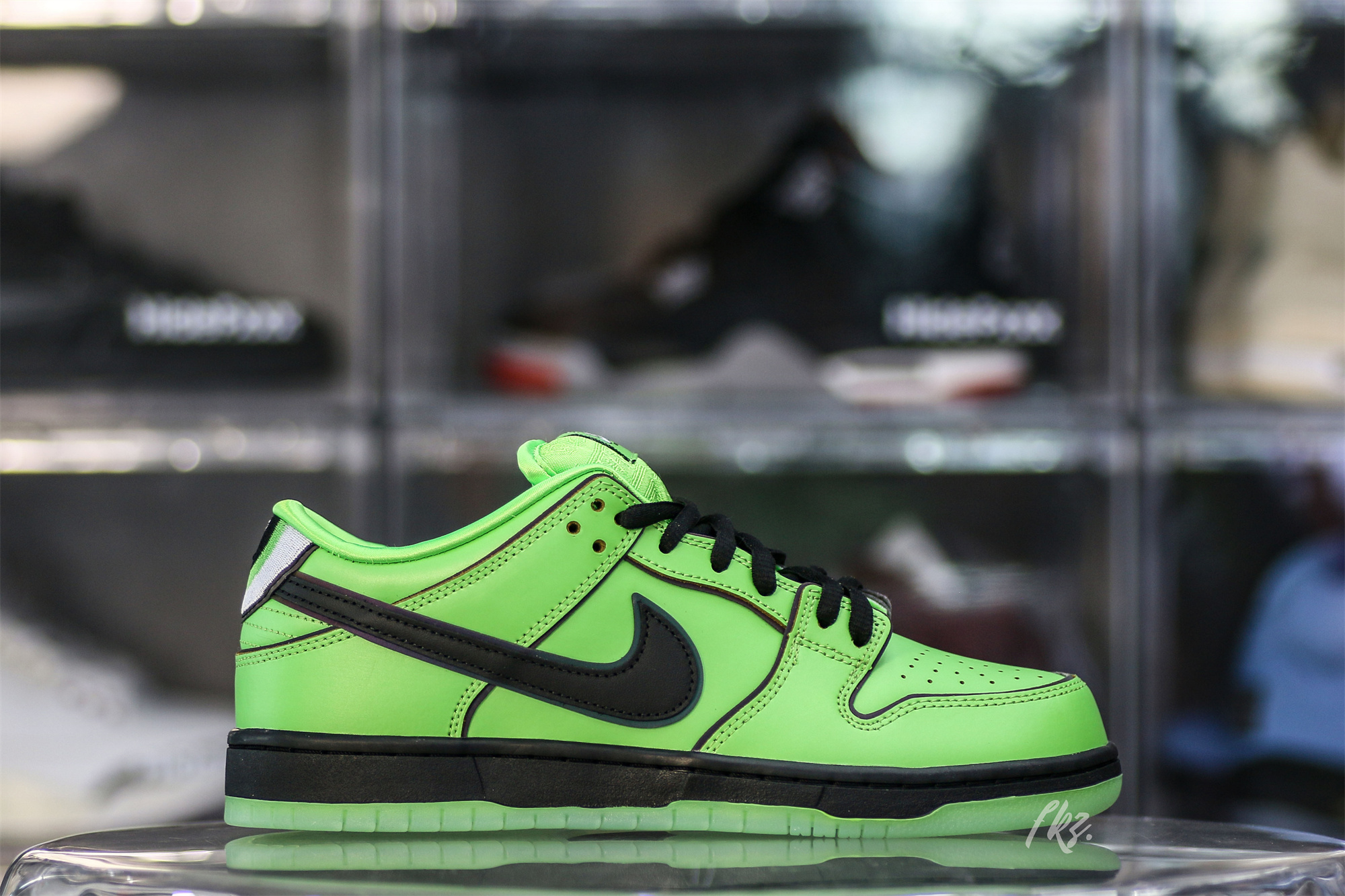 The Powerpuff Girls x Dunk Low Pro SB QS ‘Buttercup’