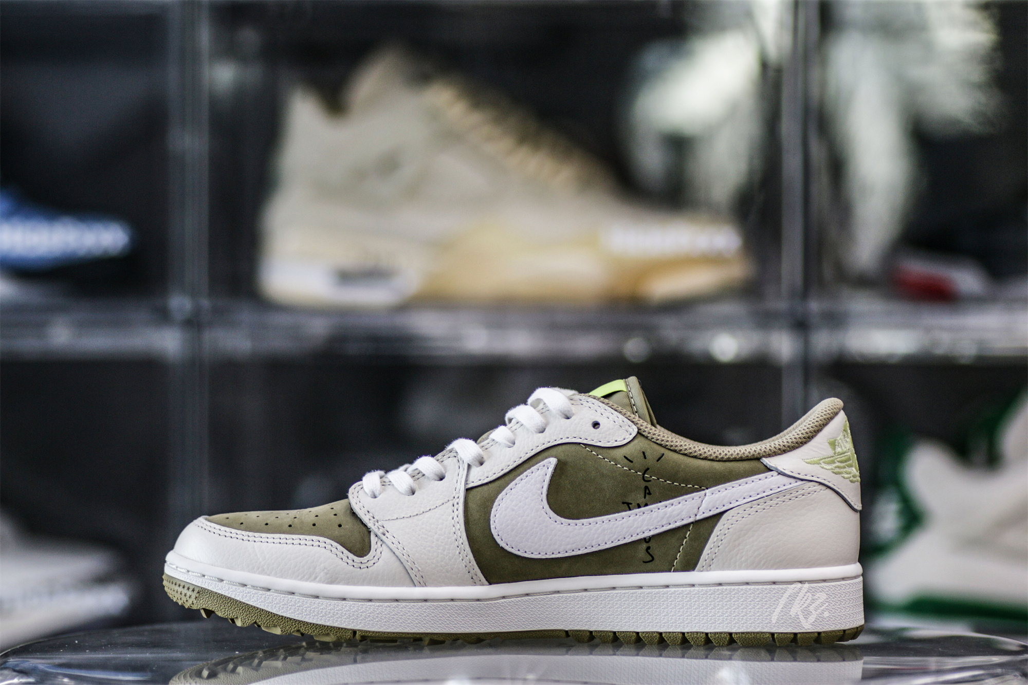 Travis Scott x Air Jordan 1 Low Golf Neutral Olive (LN5 A1)
