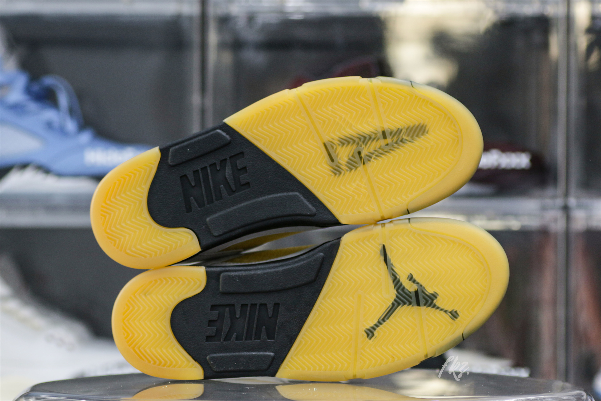 A Ma Maniere Air Jordan 5 SP Photon Dust/Diffused Blue WMS(LN5 A1)