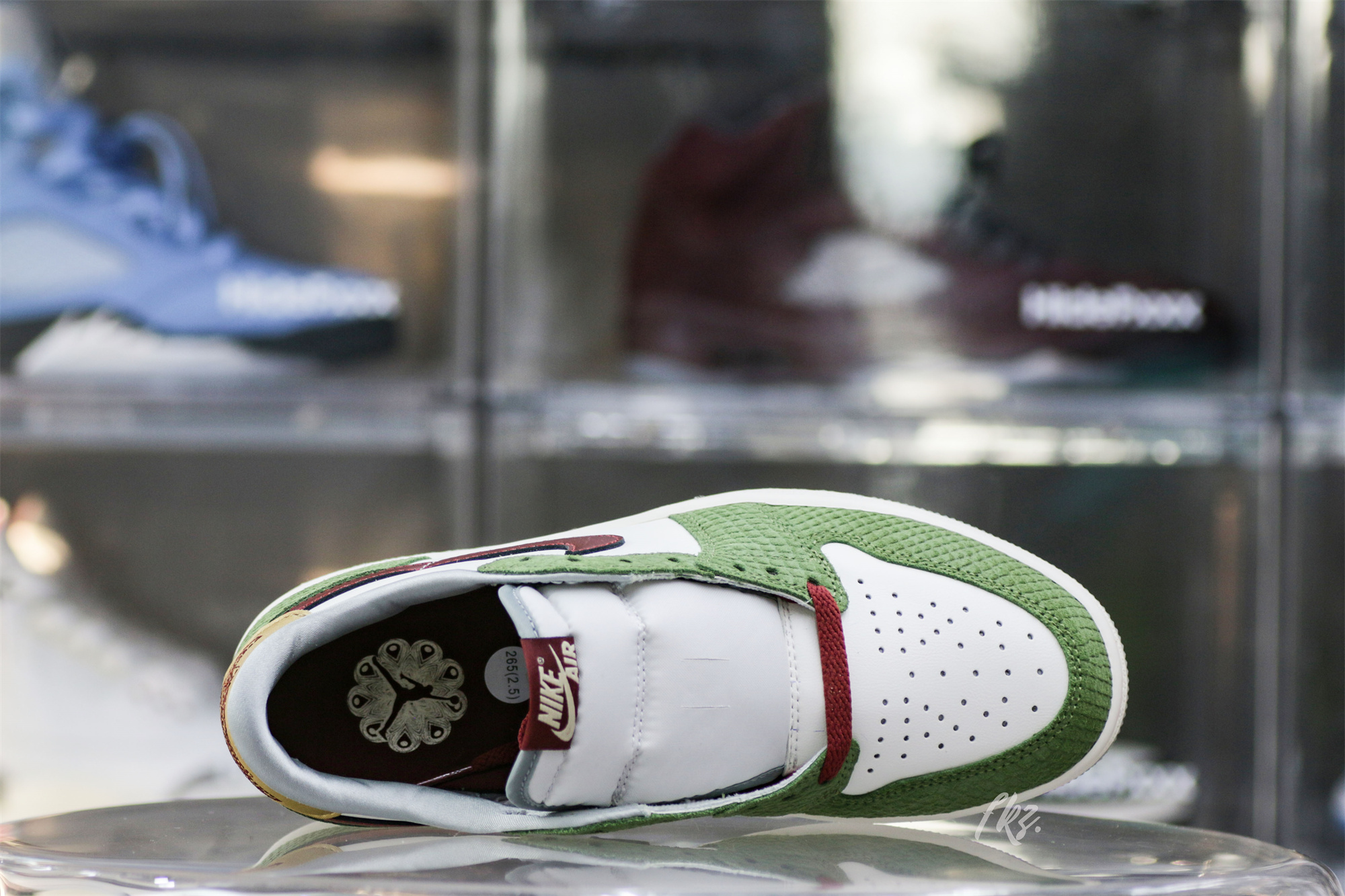 Air Jordan 1 Low OG “Year Of The Dragon ” 2024