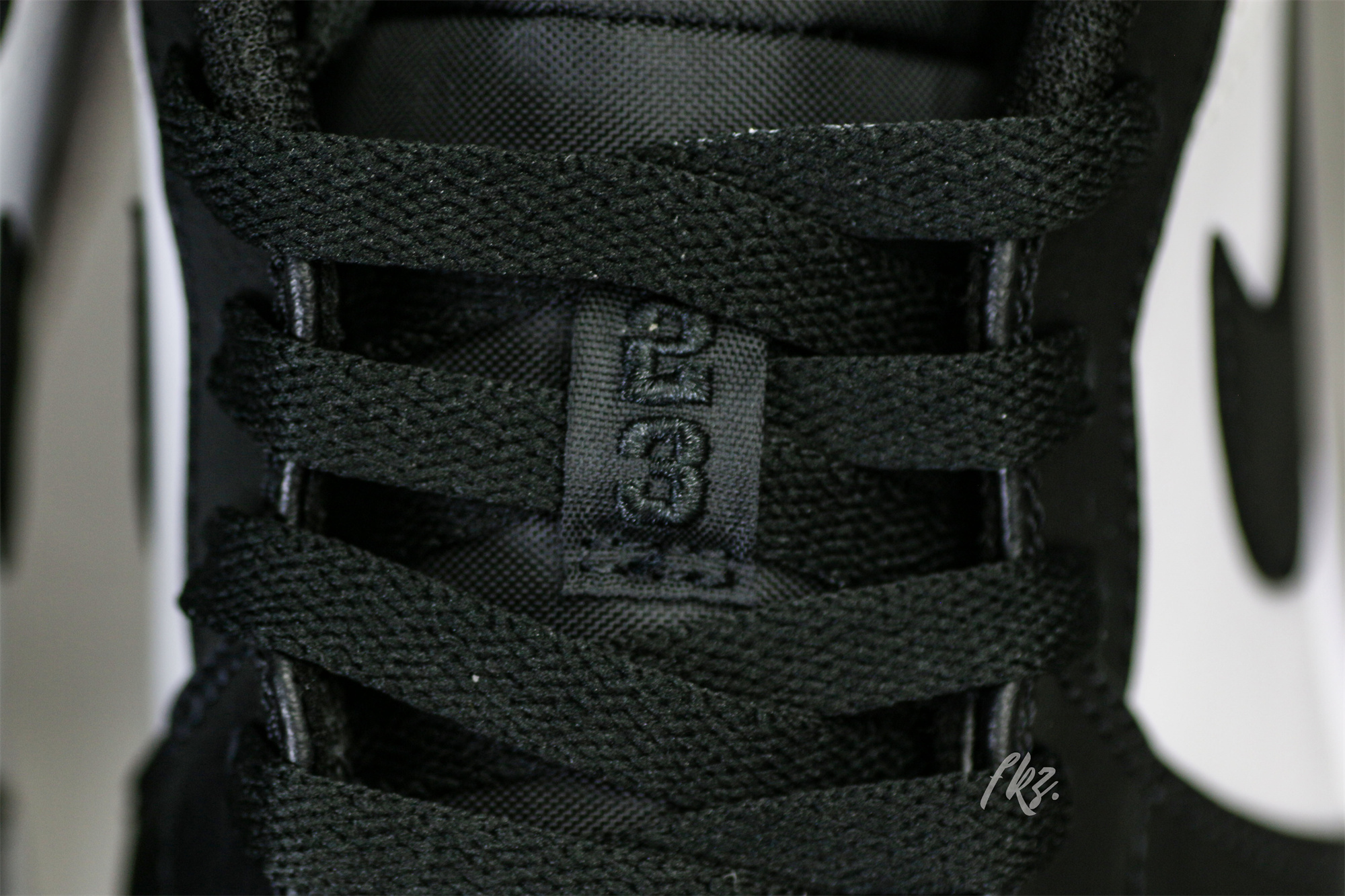 Air Jordan 1 Low Bred Toe 2021