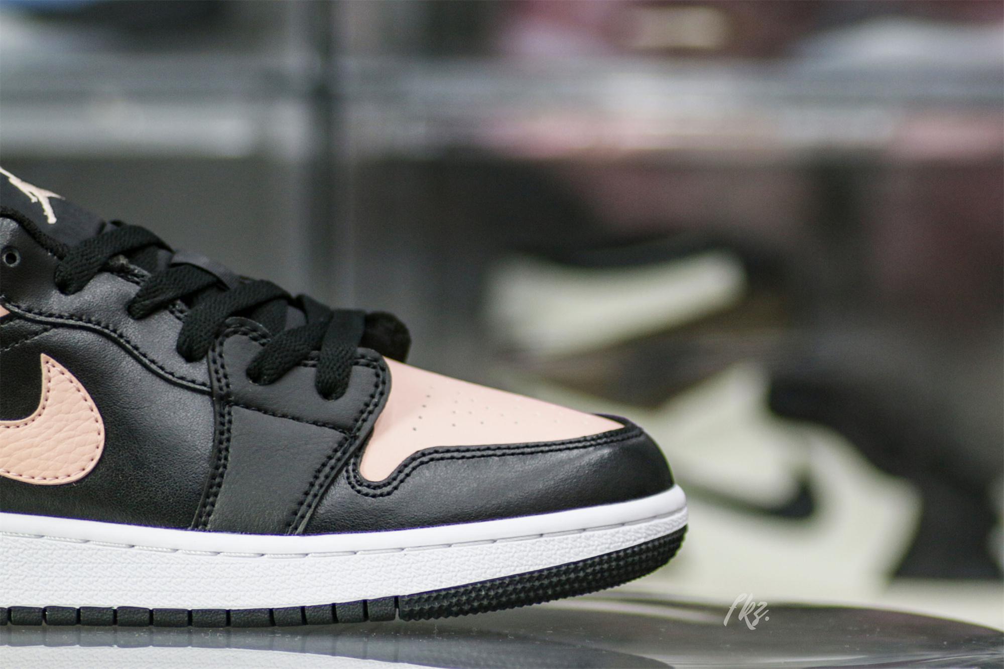 Air Jordan 1 Retro Low Crimson Tint 2021
