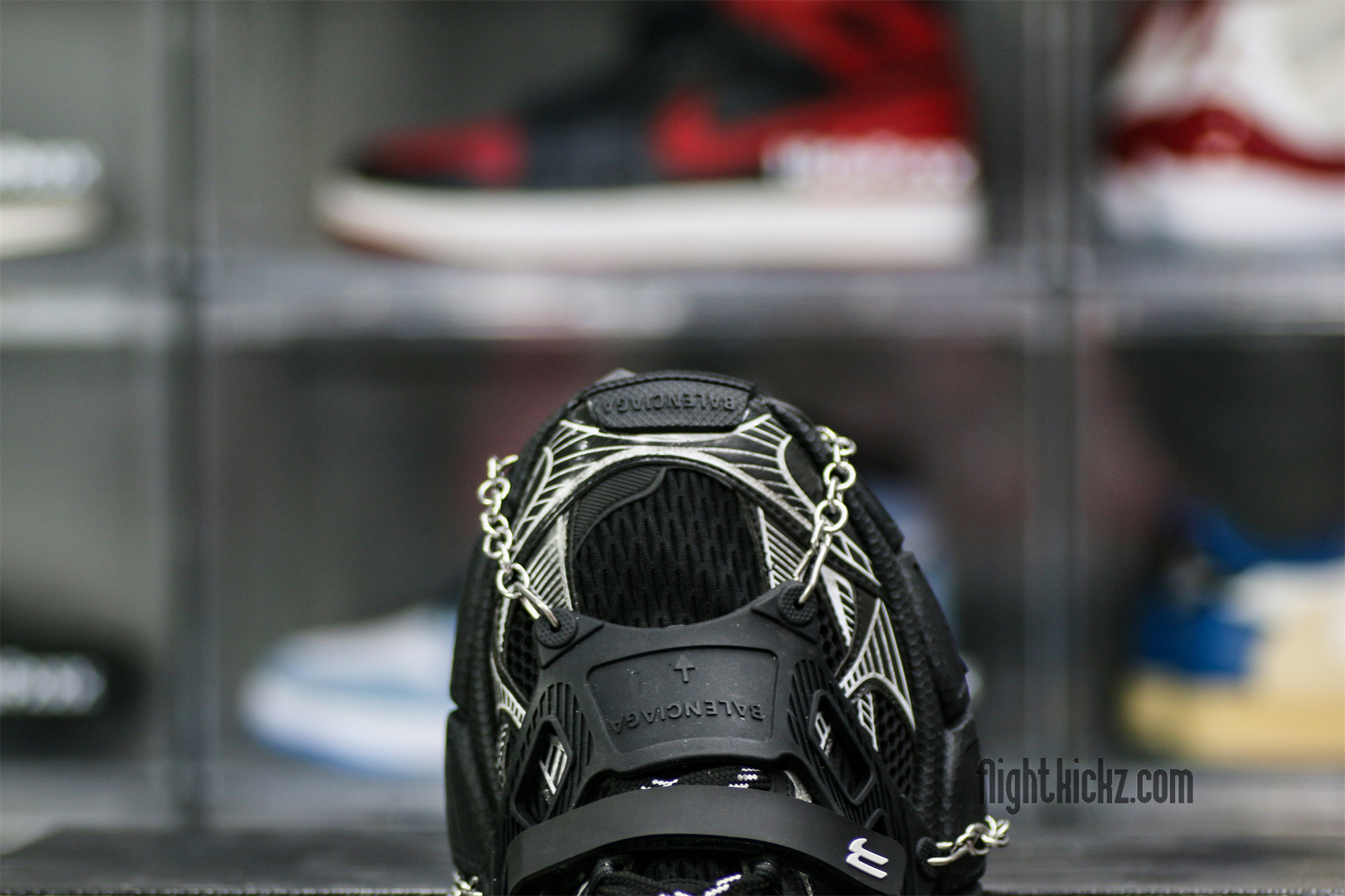 B@lenciag* 3XL Ski Sneaker in Black and white (Removable footwear chains)