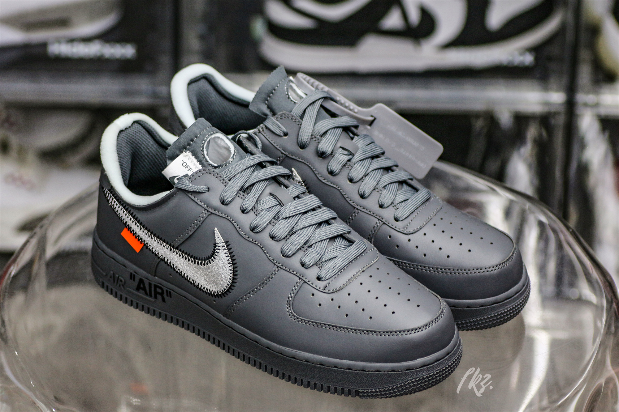 Off-White x Nike Air Force 1 Low Ghost Grey