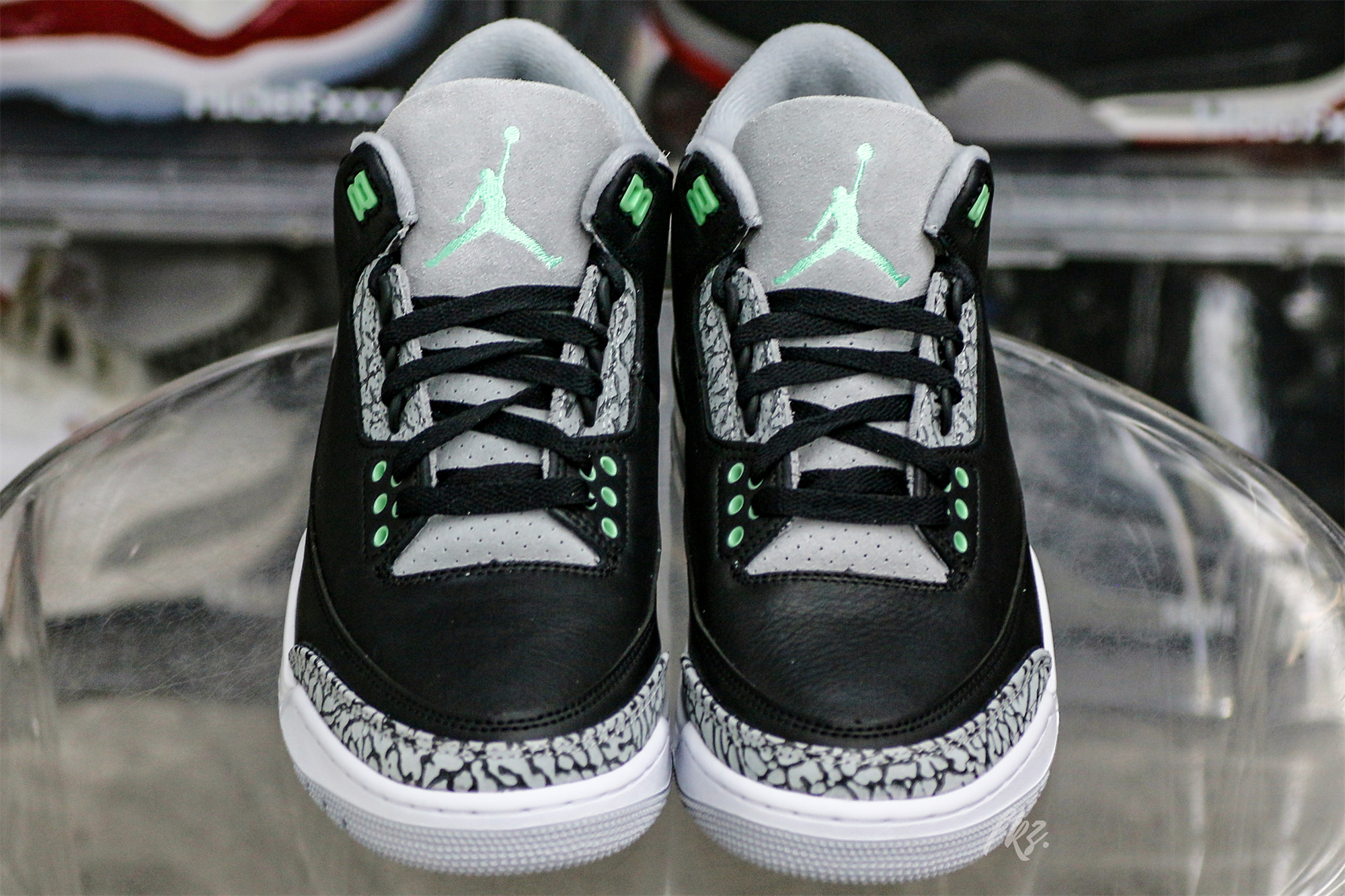Air Jordan 3 Retro Green Glow 2024