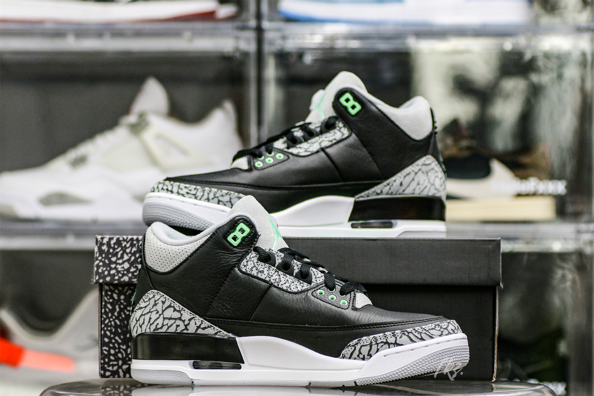 Air Jordan 3 Retro Green Glow 2024