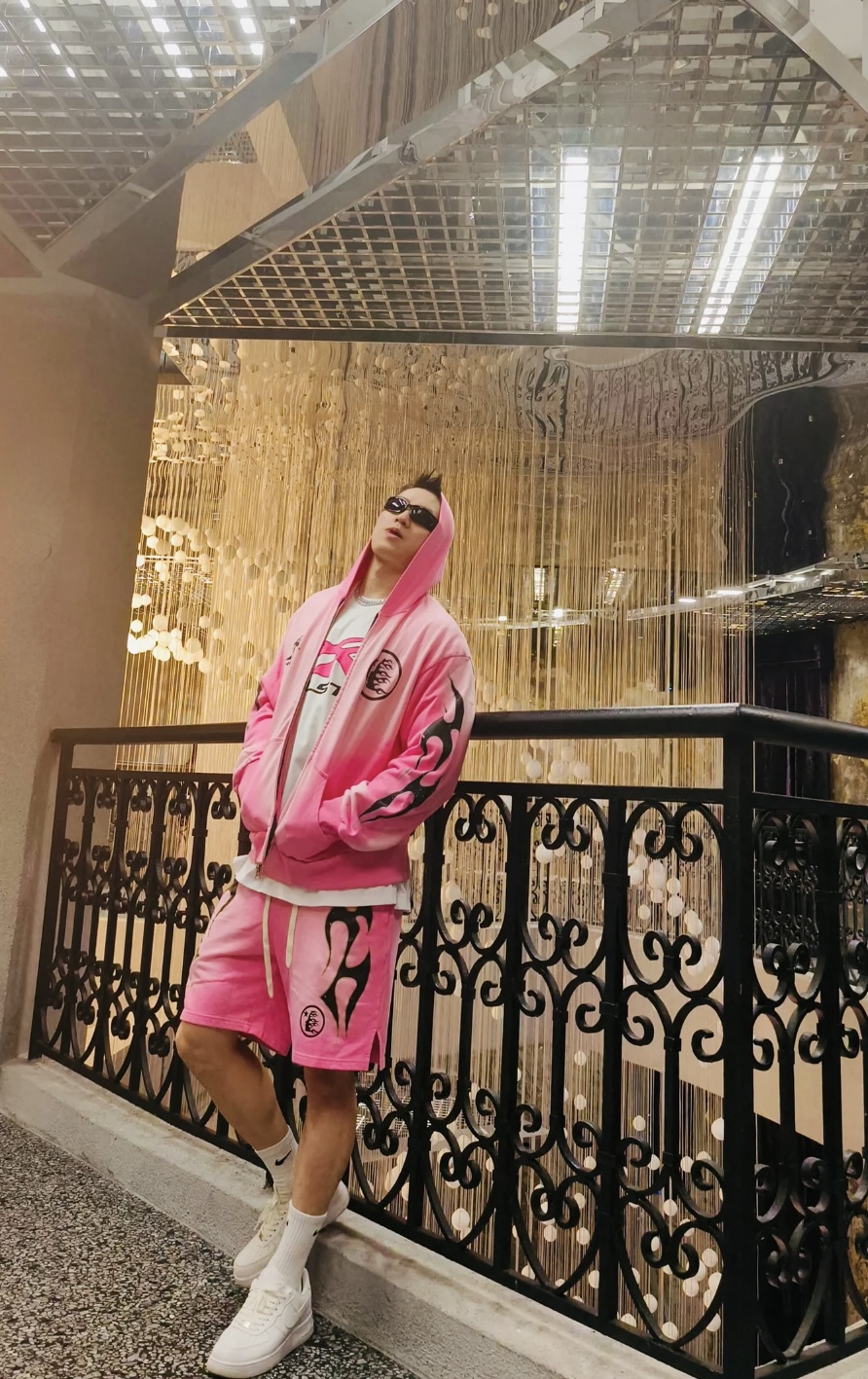 Hell$tar Studios vintage washed hoodie Pink