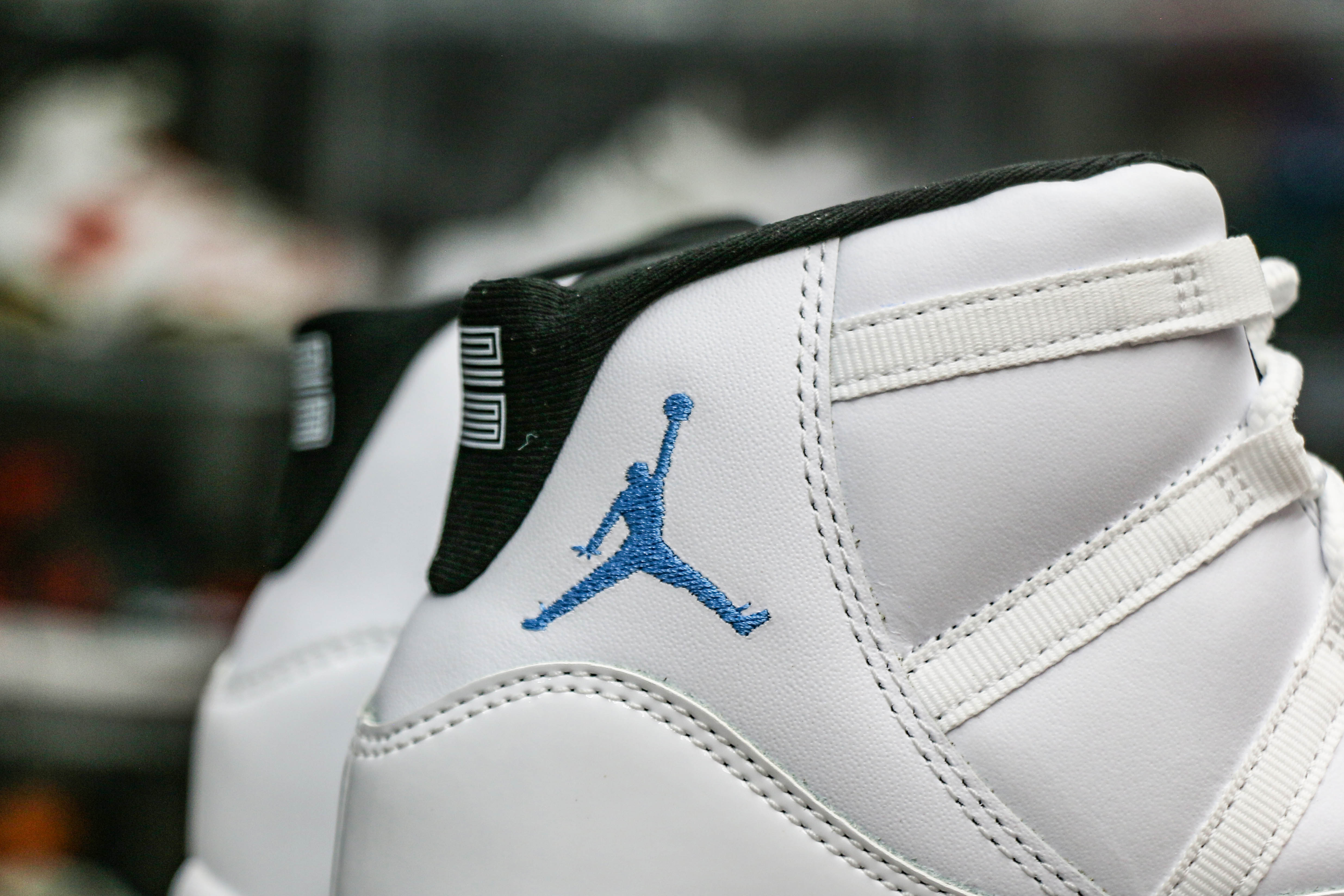 Air Jordan 11 Retro Legend Blue GS 2024 (Ln5 A1)