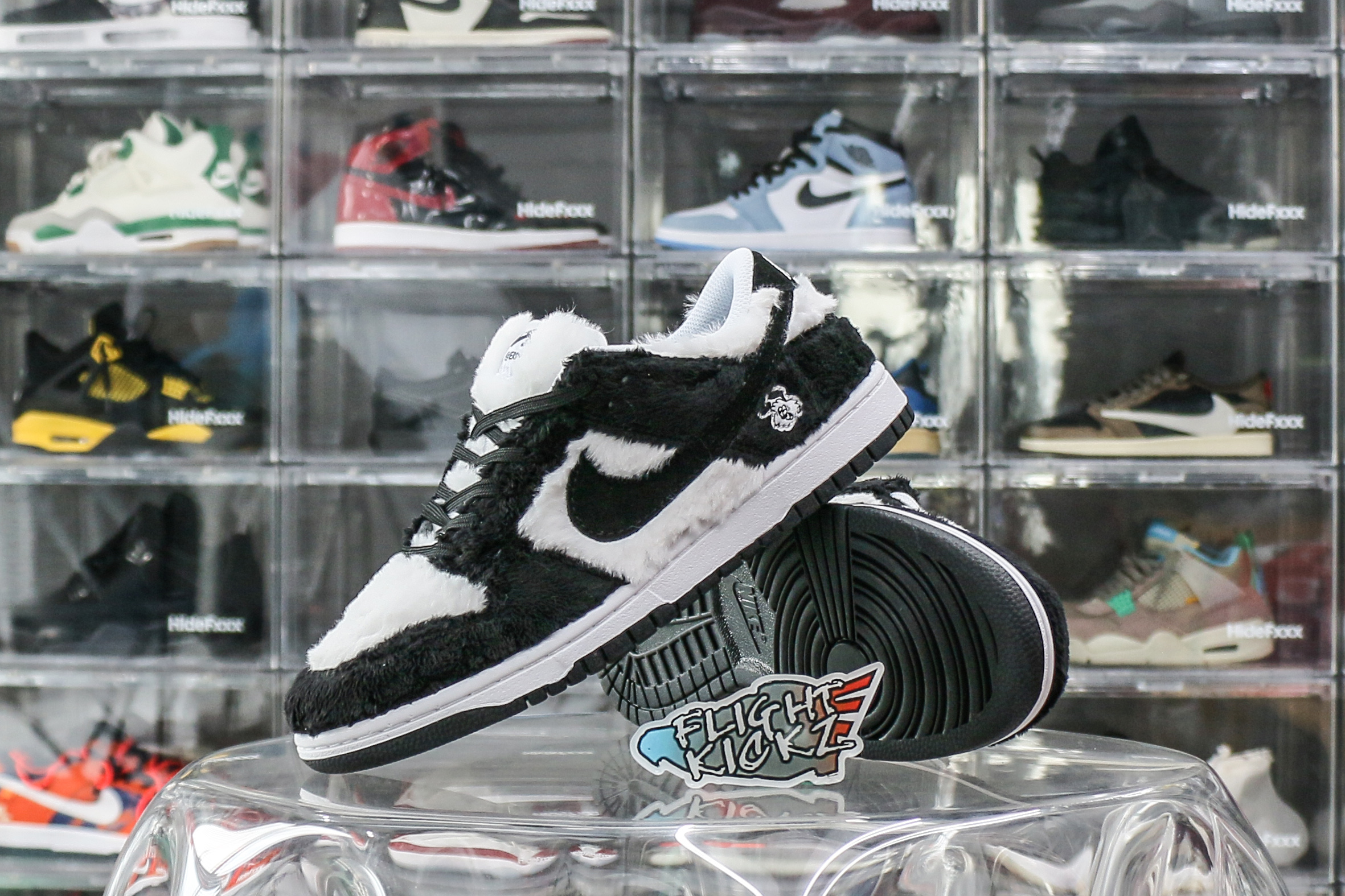 Nike SB Dunk Low Verdy Vick (Friends and Family)