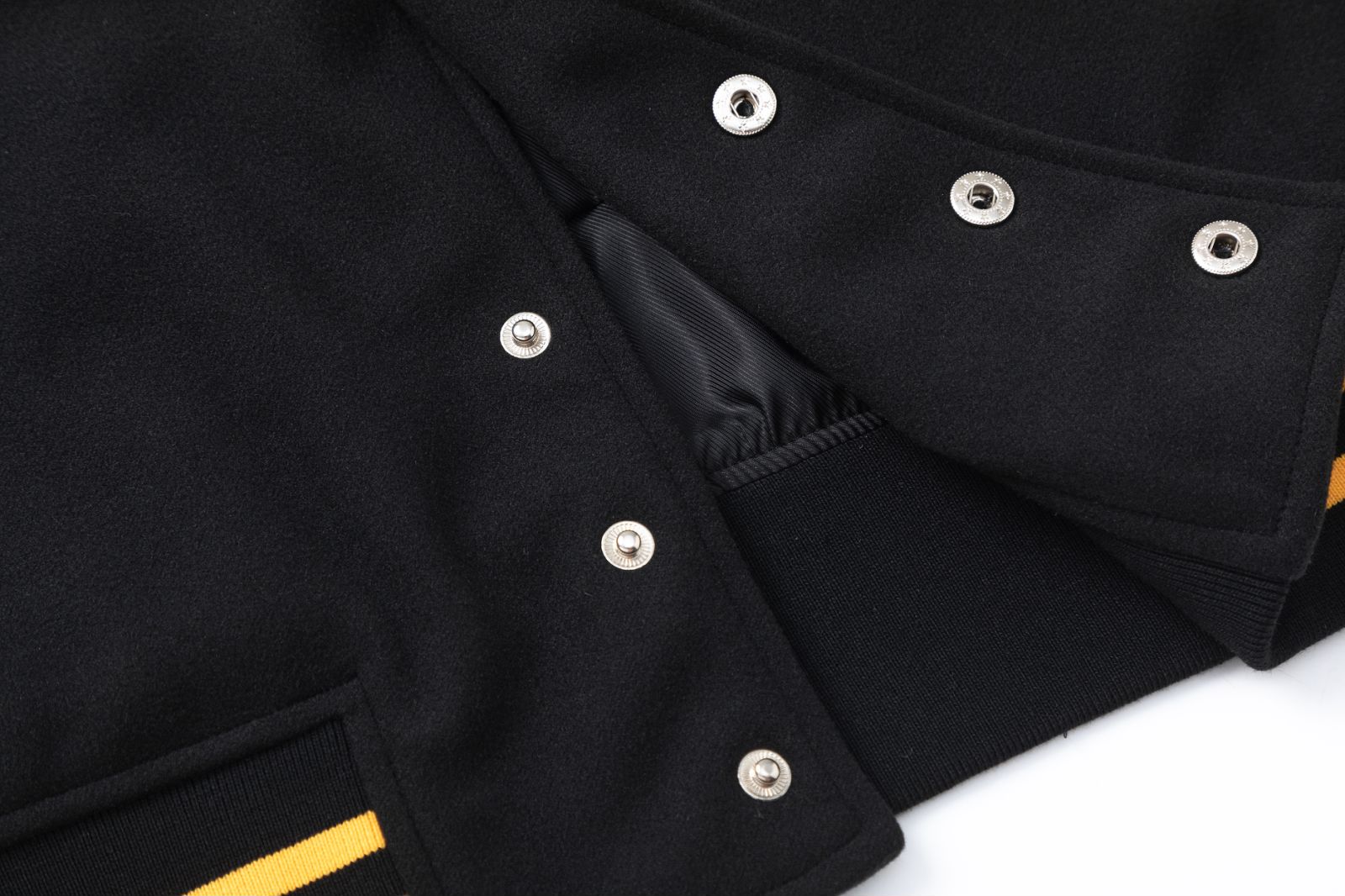 AMIRI Lion Towel Embroidery Logo