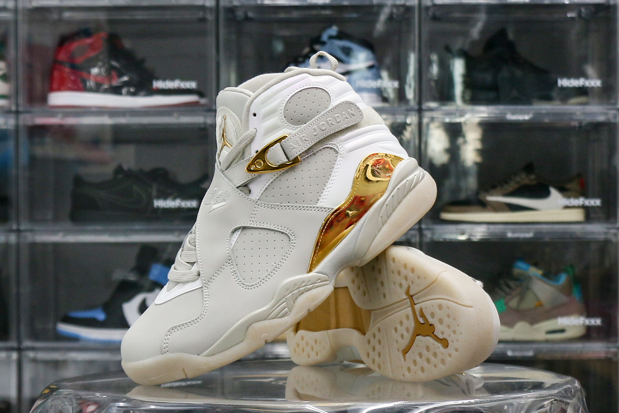 Jordan 8 Retro Champagne