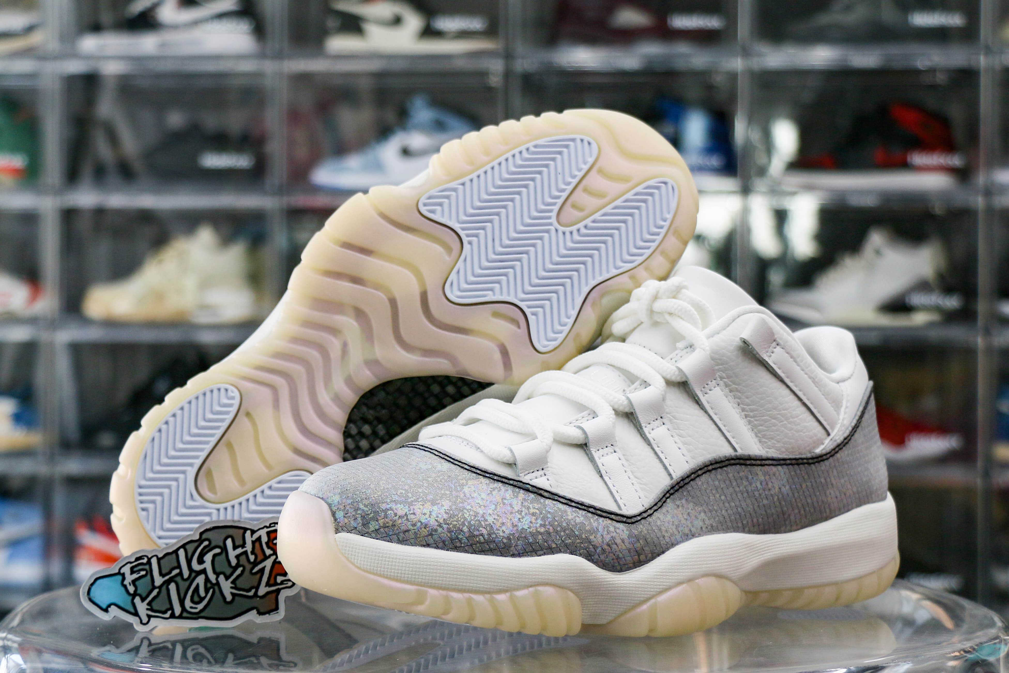 Air Jordan 11 Retro Low CNY 2025