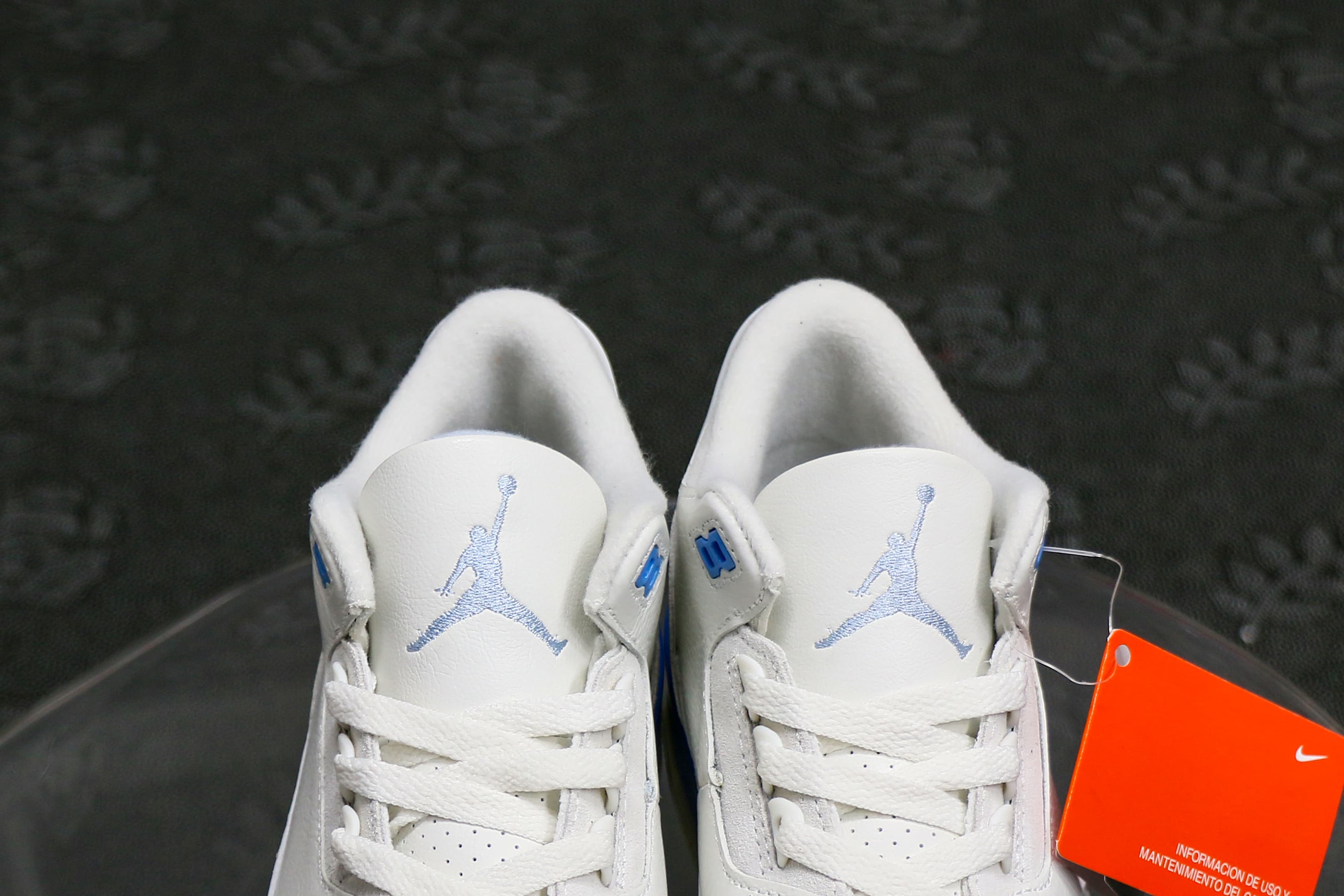 Air Jordan 3 Retro Lucky Shorts 2025