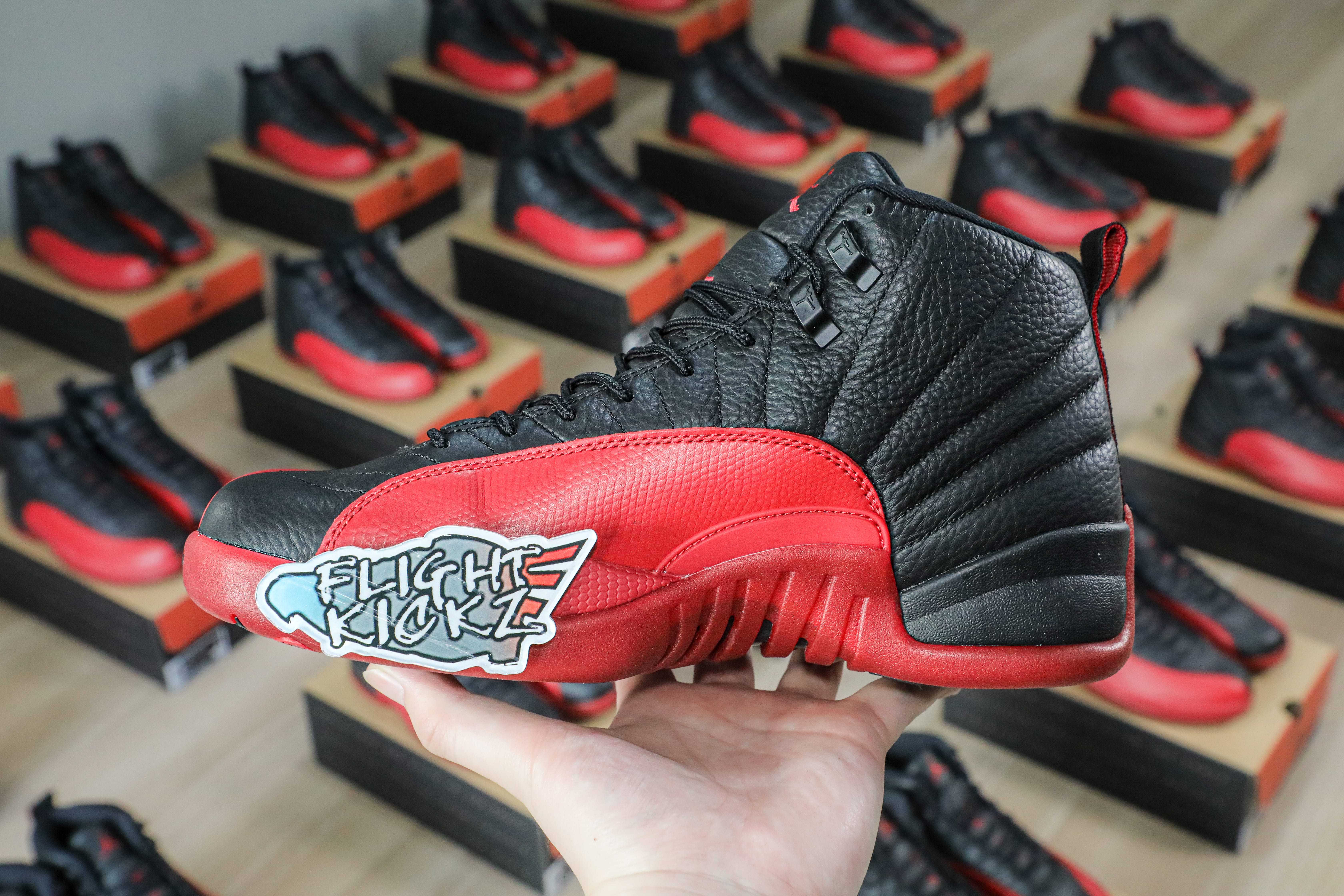 Air Jordan 12 Retro Flu Game 2025 (Ln5 A1)