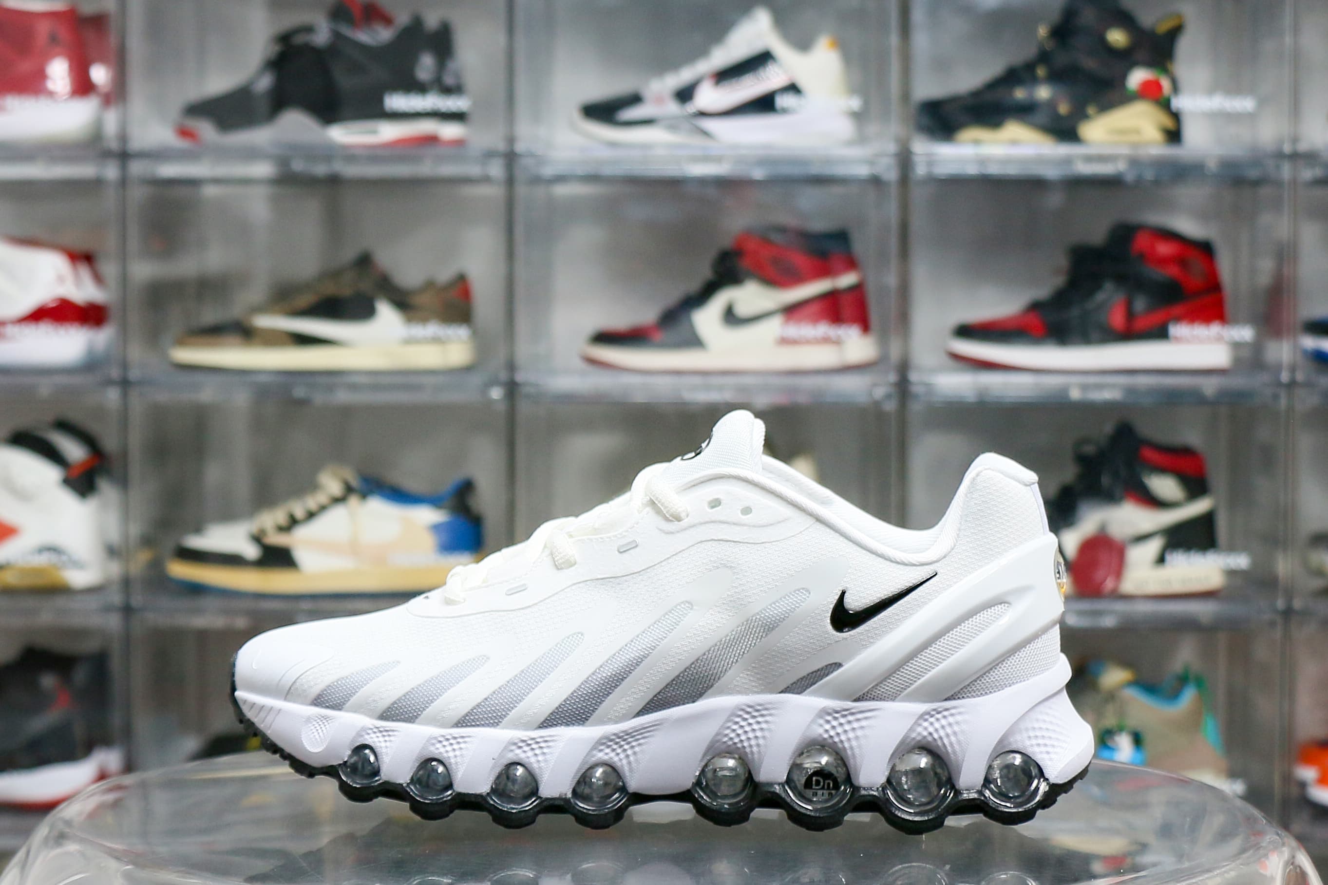 Nike Air Max Dn8 White Black (2025)