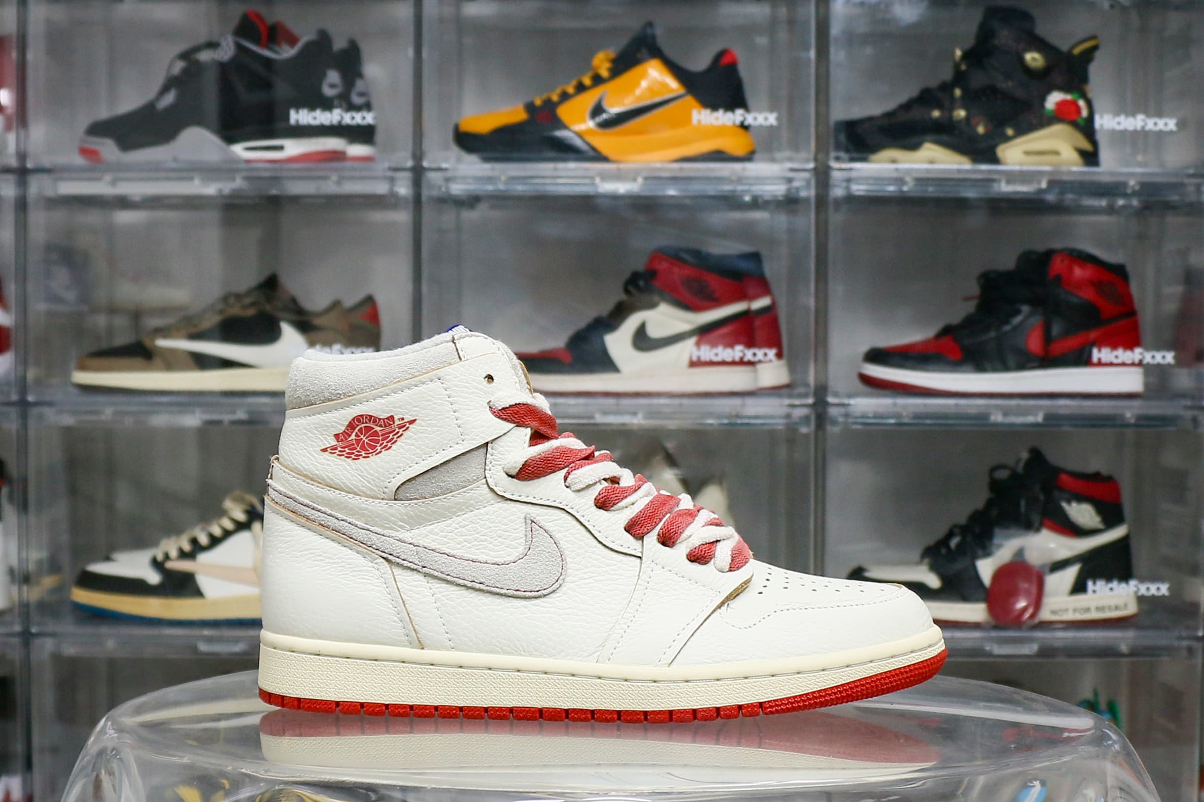 Jordan 1 Retro High Rare Air Sail Cinnabar 2025 (Women’s)