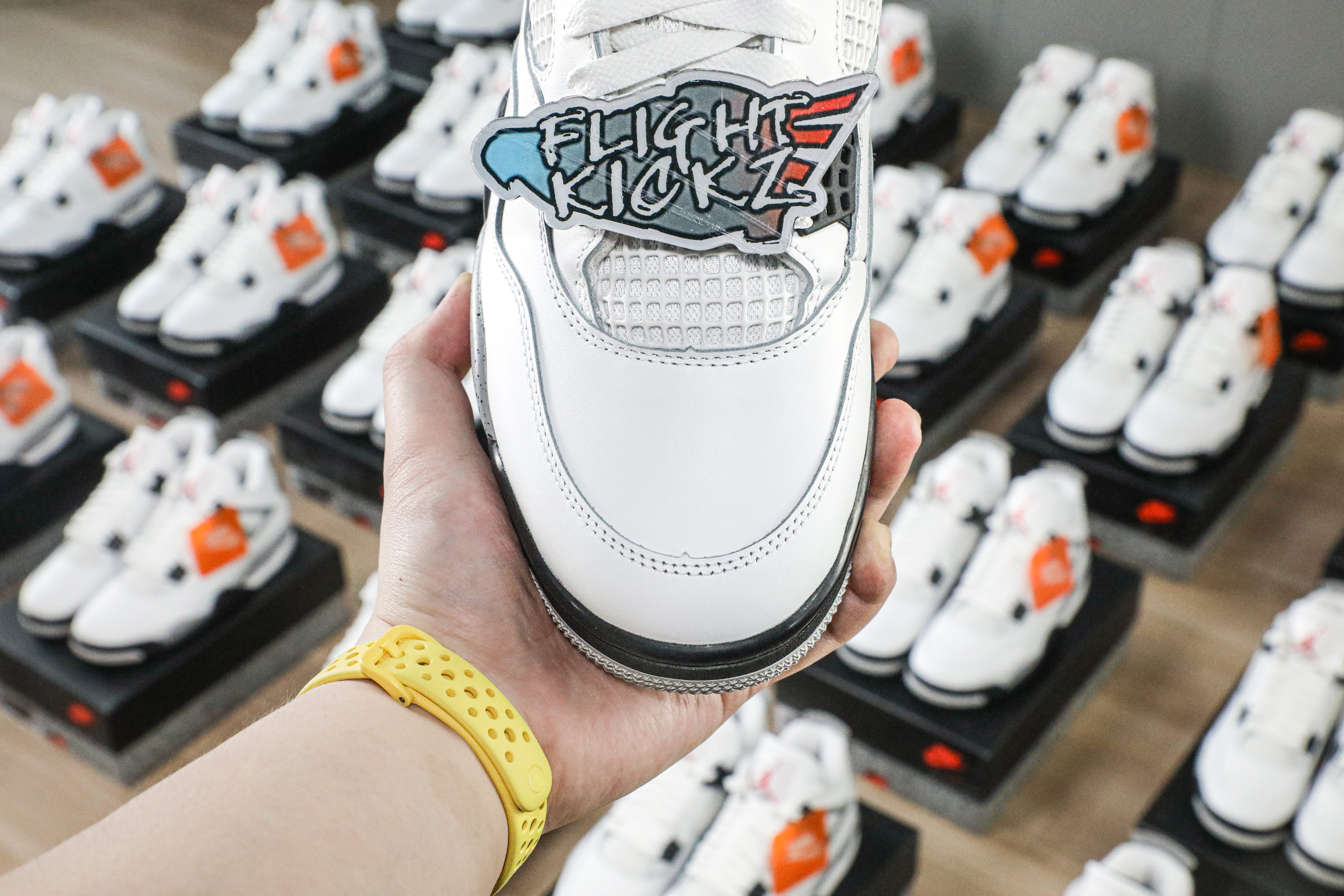 Air Jordan 4 Retro OG ‘White Cement’ 2025 (Ln5 A1)