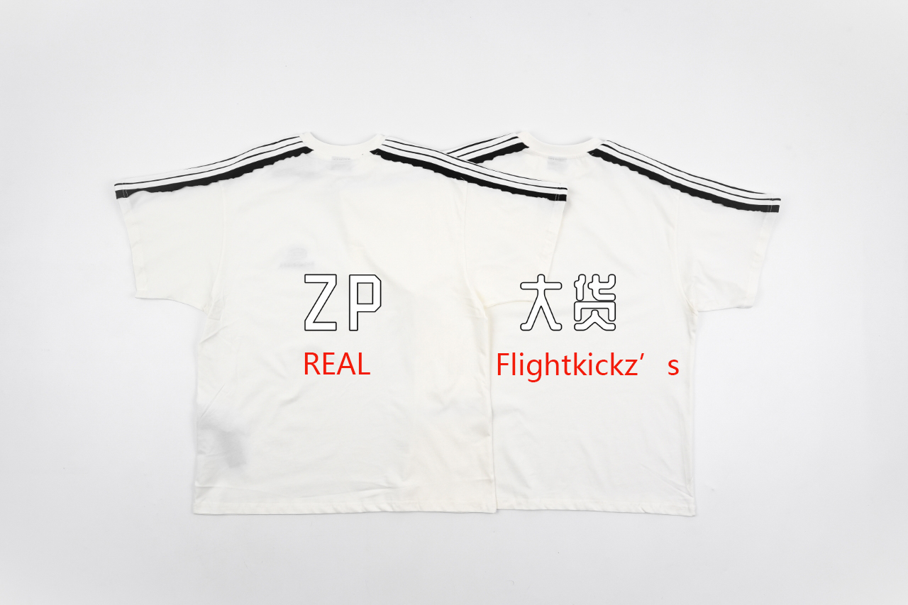 Balanciag@ Unity Sports Icon T-Shirt Oversized in faded black and white Tee