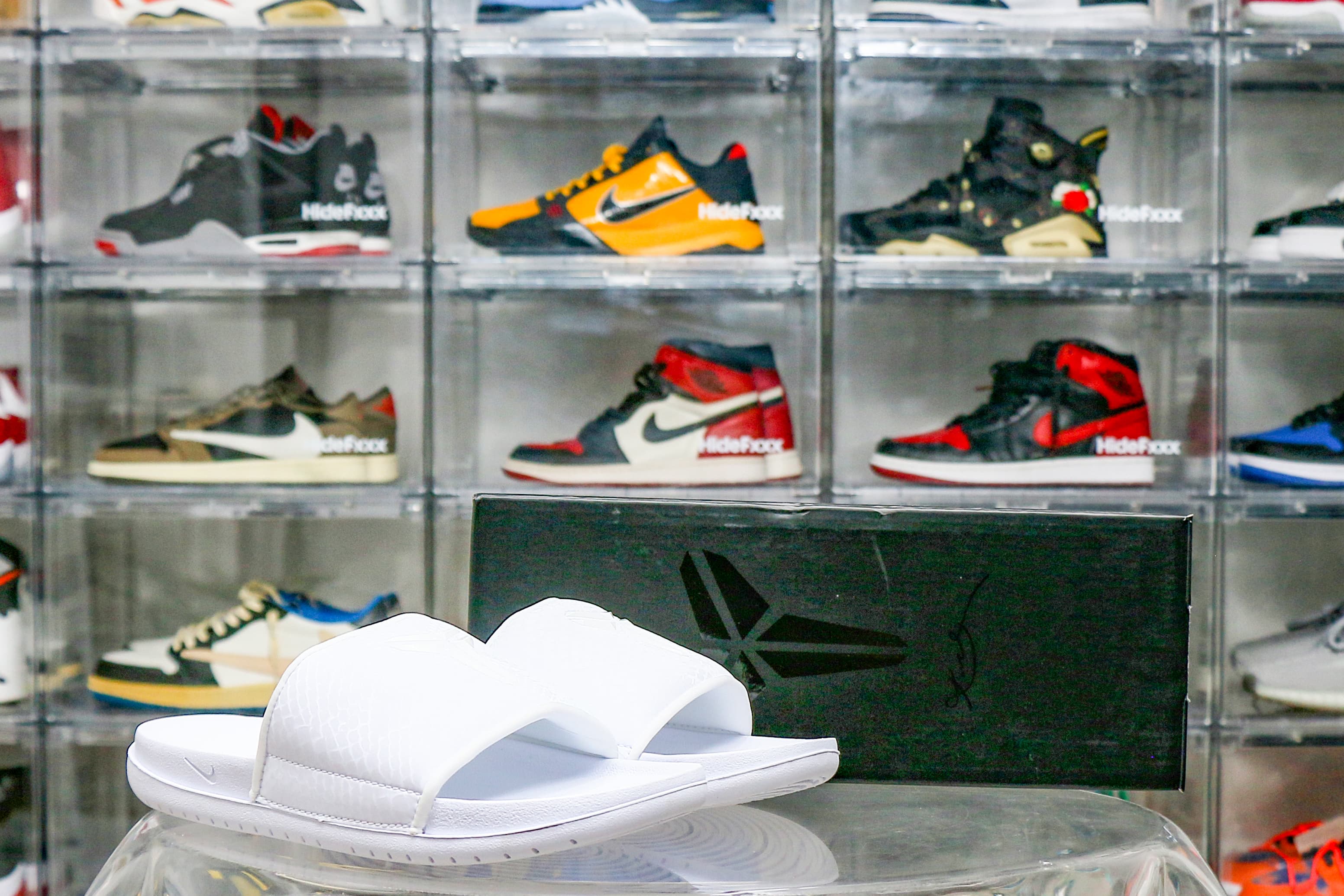 Nike Kobe Offcourt Slide Triple White(A1 Batch)