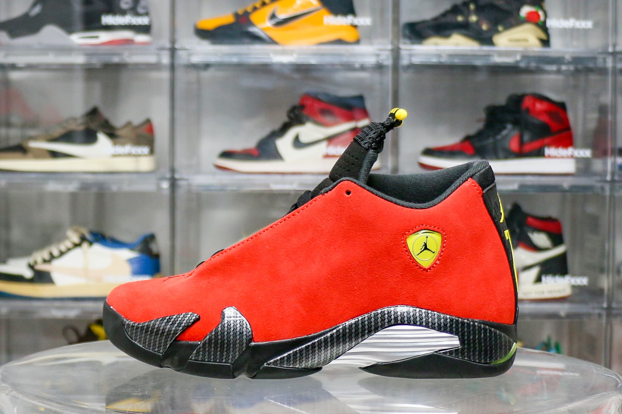 Air Jordan 14 Retro Ferrari 2025 (Ln5 A1)