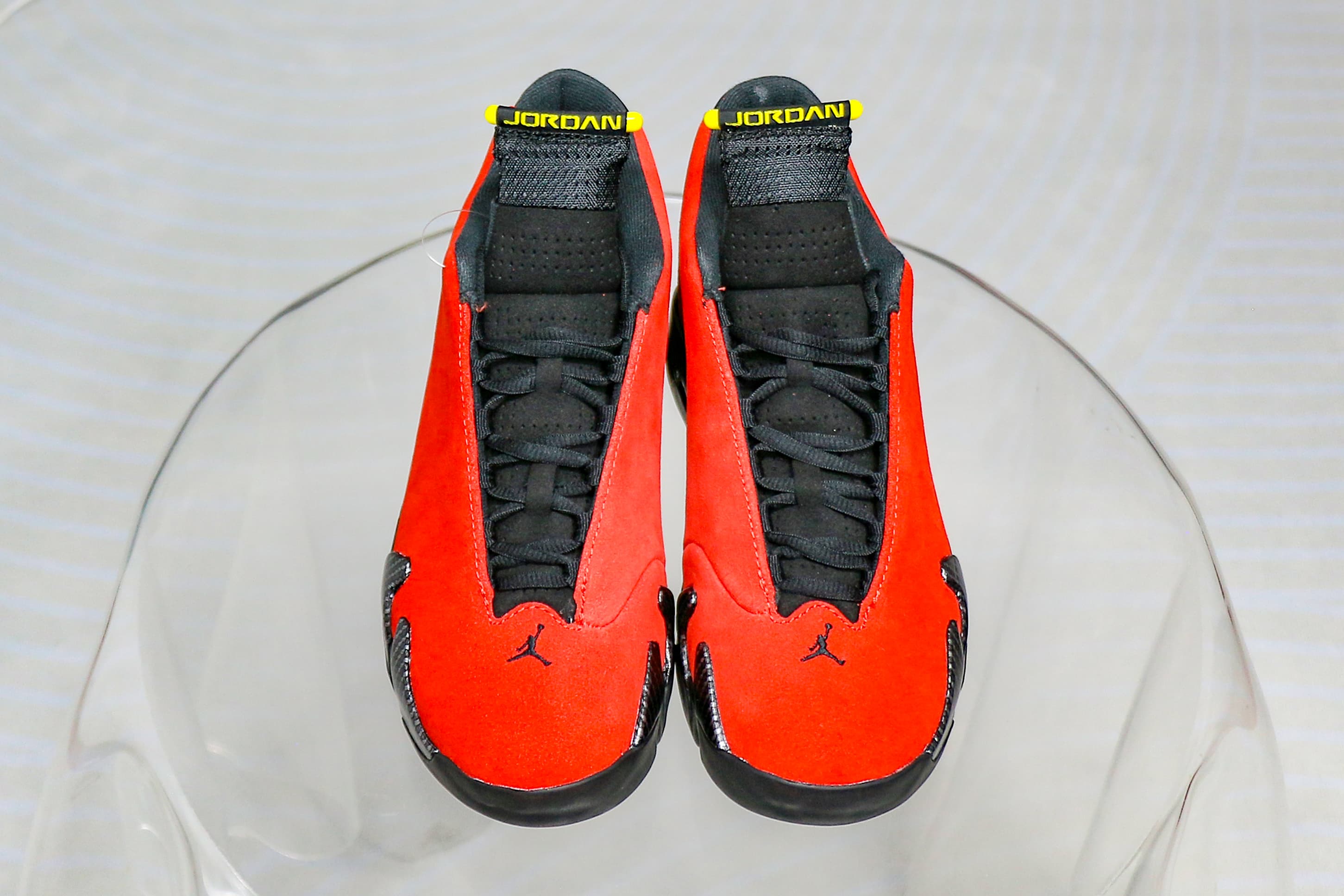 Air Jordan 14 Retro Ferrari 2025 (Ln5 A1)