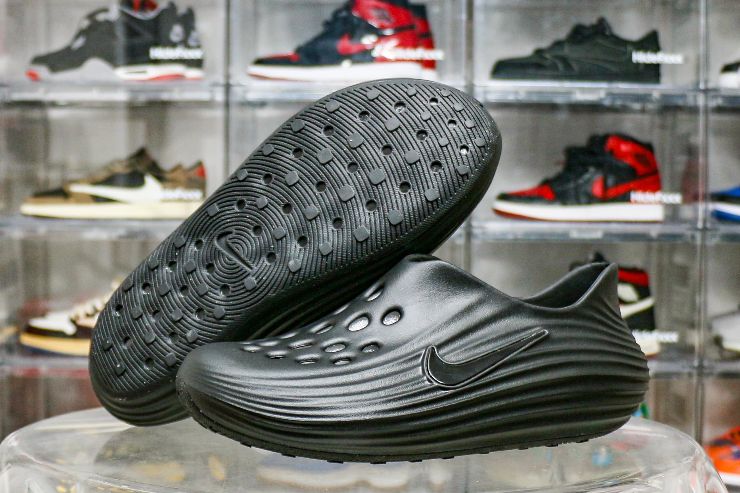 Nike ReactX Rejuven8 Triple Black