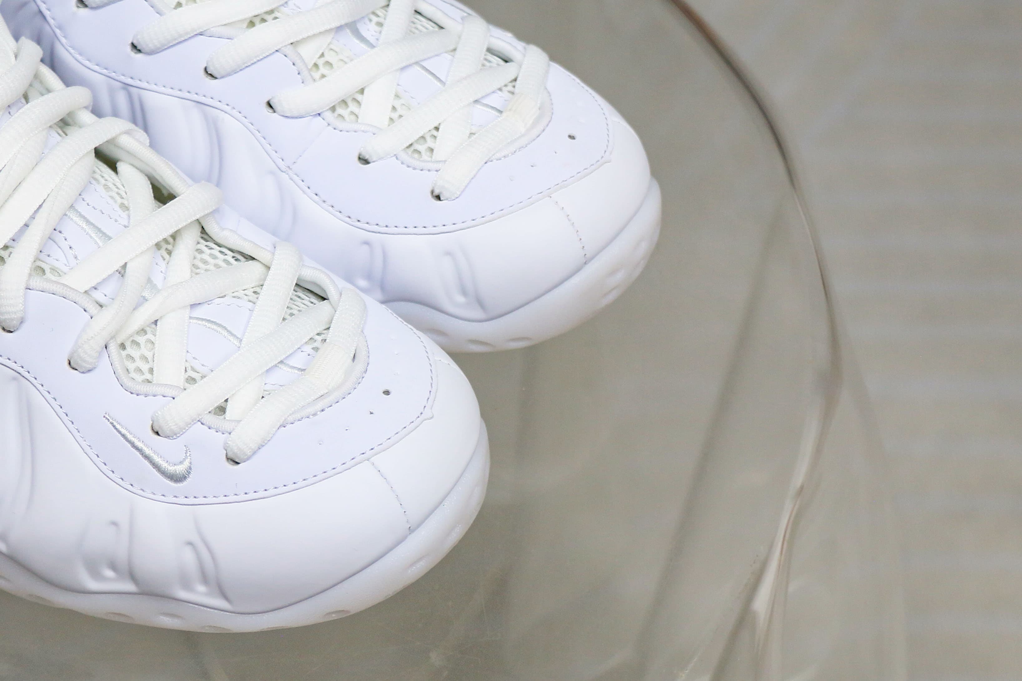 Nike Air Foamposite One Triple White