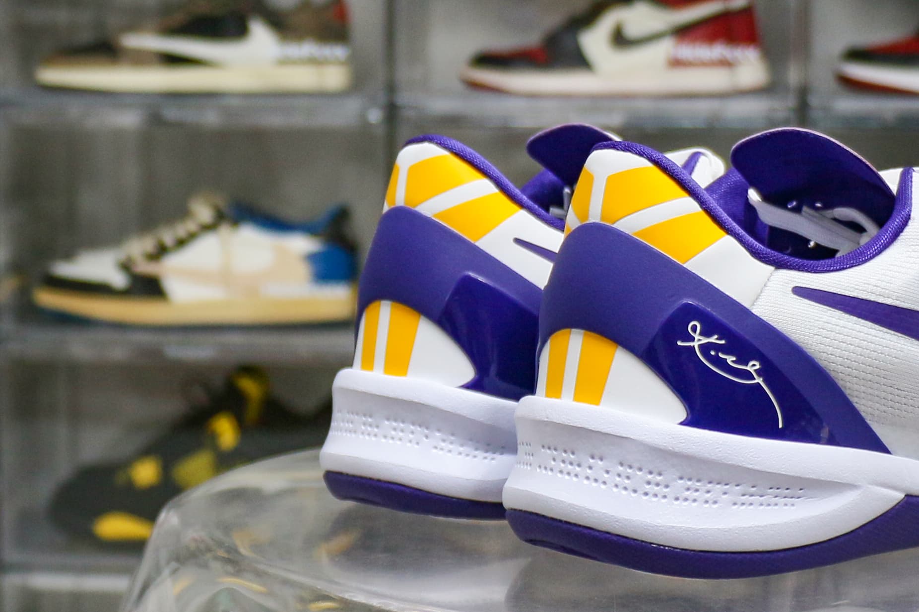 Nike Kobe 8 Protro “LSU White” PE (Ln5 A1)