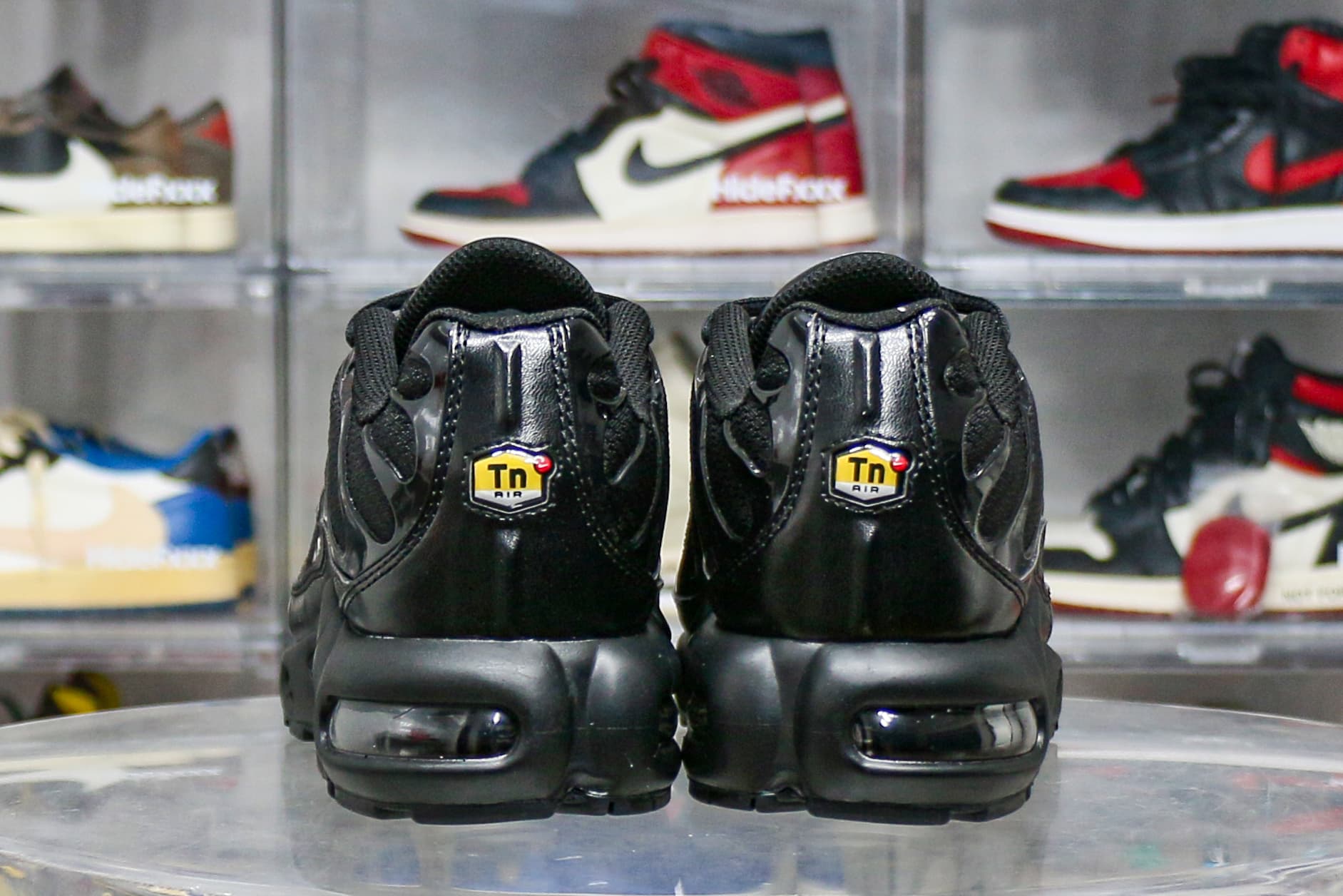 Nike Air Max Plus Triple Black