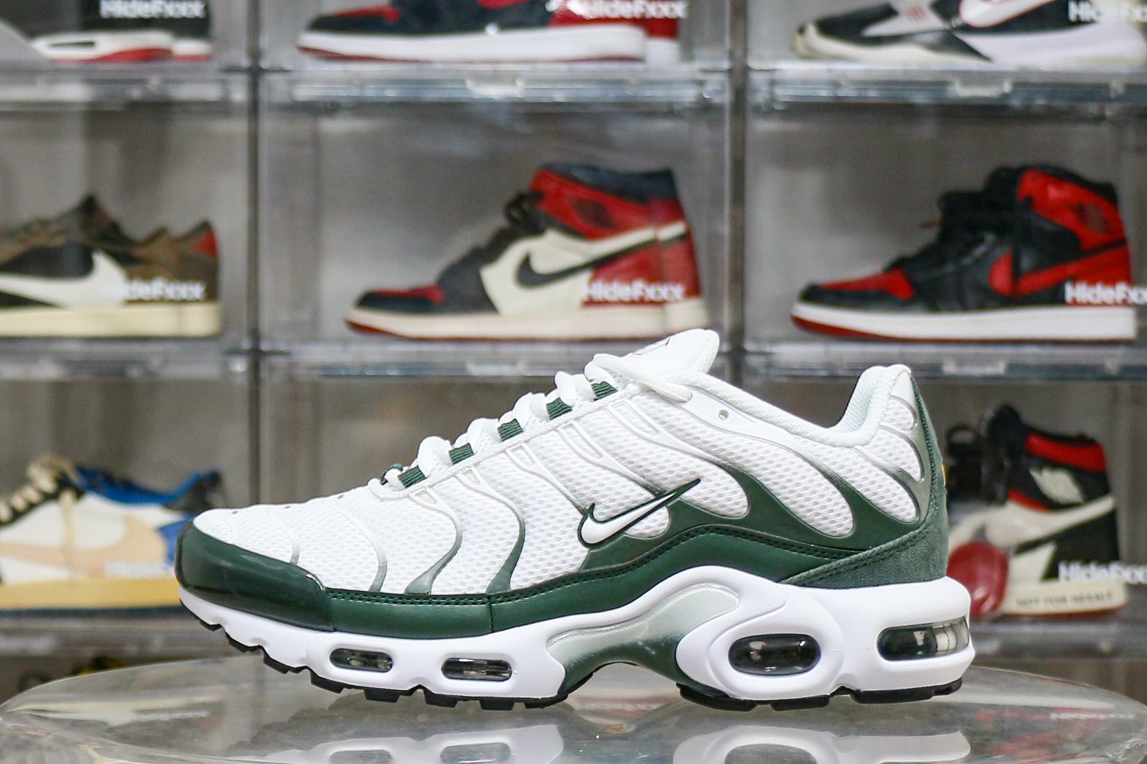 Nike Air Max Plus Premium ‘White/Vintage Green’