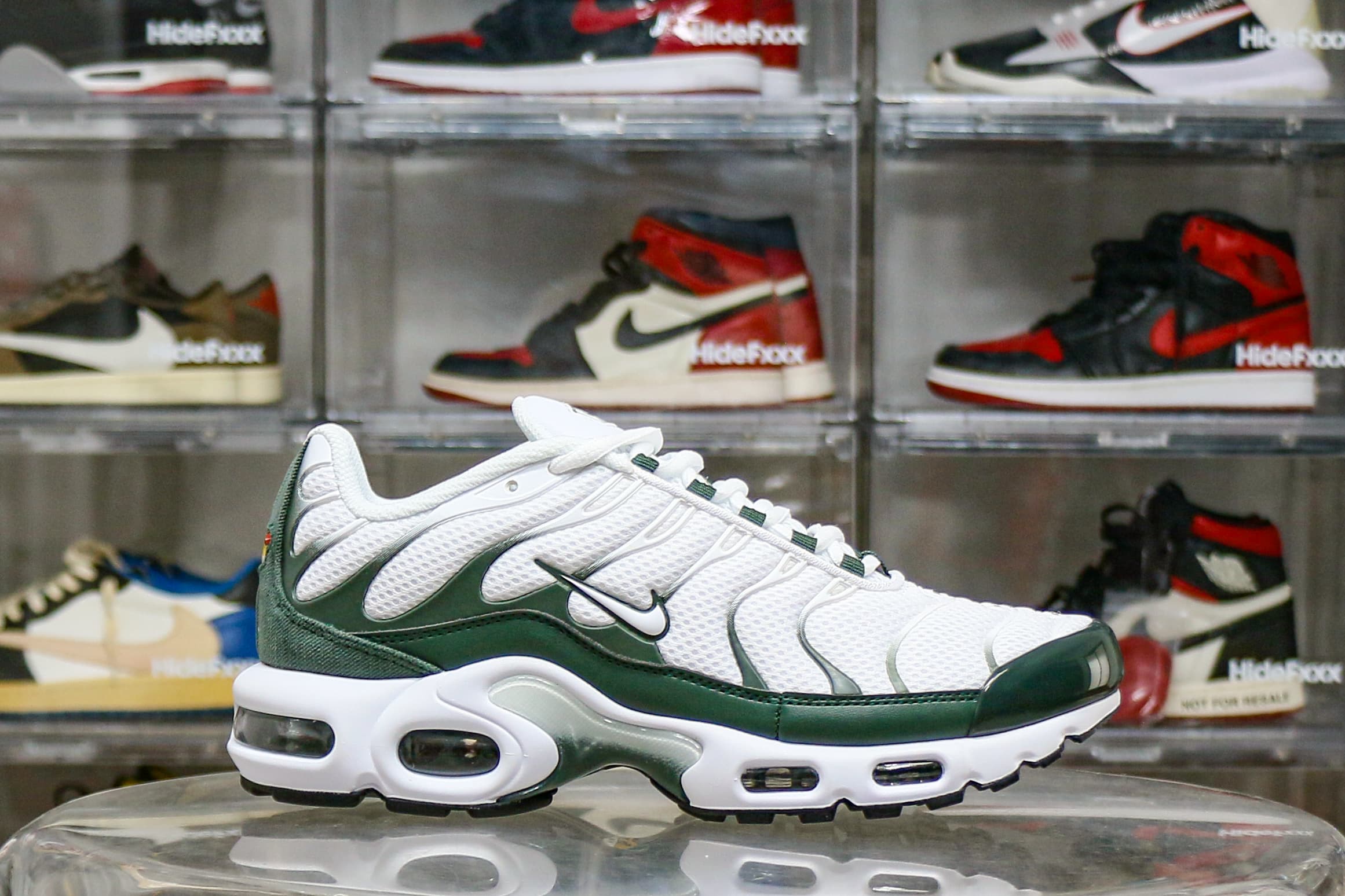 Nike Air Max Plus Premium ‘White/Vintage Green’