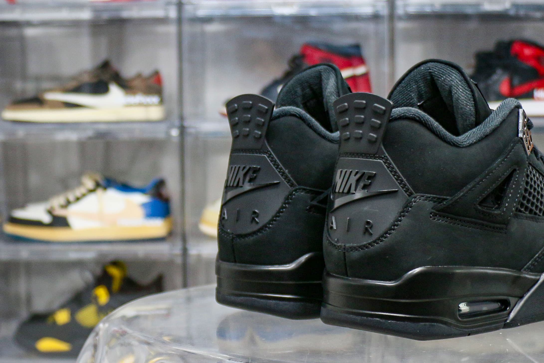Air Jordan IV 4 Retro Black Cat 2025 (LN5 A1 Batch)