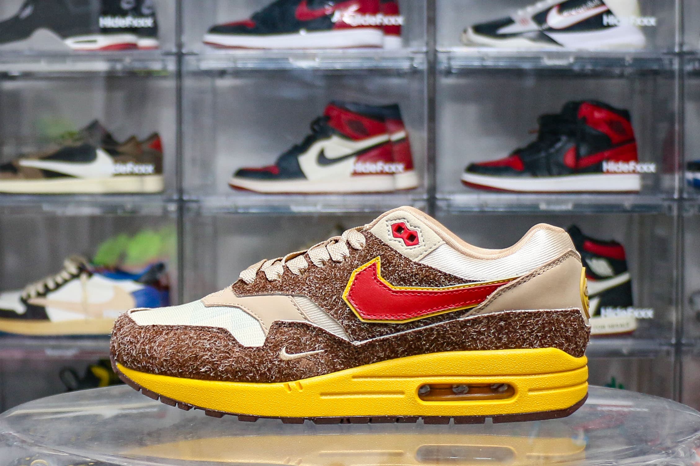 SWOOSH x Nike Air Max 1 Big Head Origins